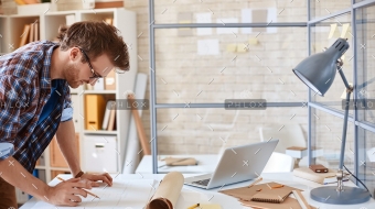 busy-architect-PYVKWM4